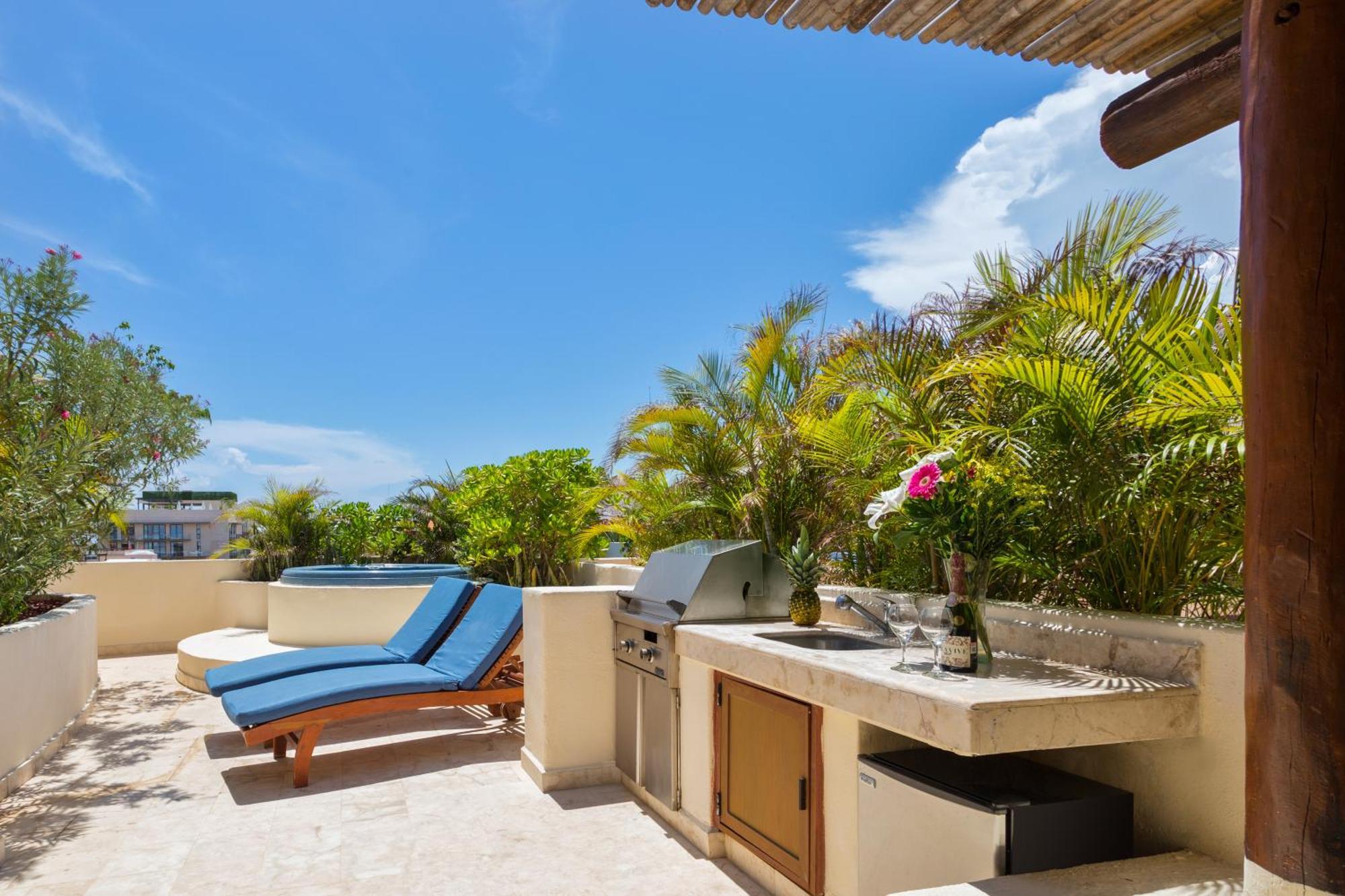 Porto Playa Condo Hotel And Beach Club Плая-дель-Кармен Экстерьер фото